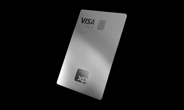 Cartão XP Legacy em metal, bandeira Visa Infinite